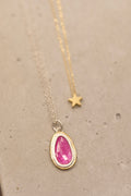 Kette mit Anhänger Rubin