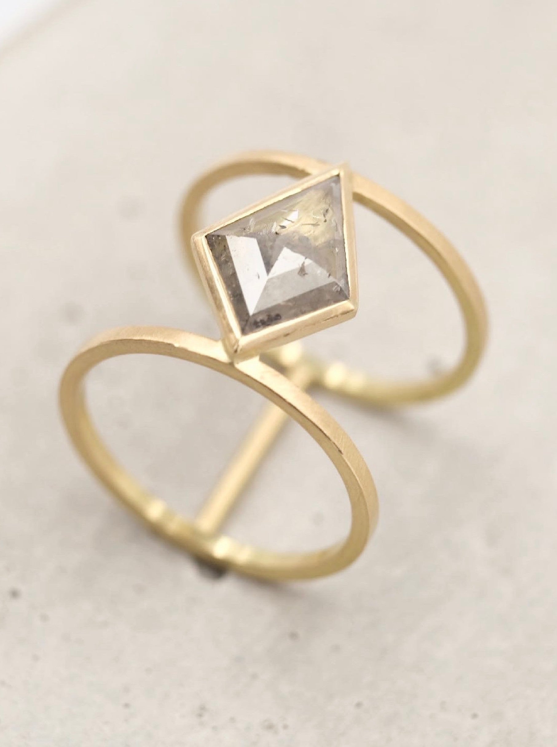 Ring 750/-Gold Diamant